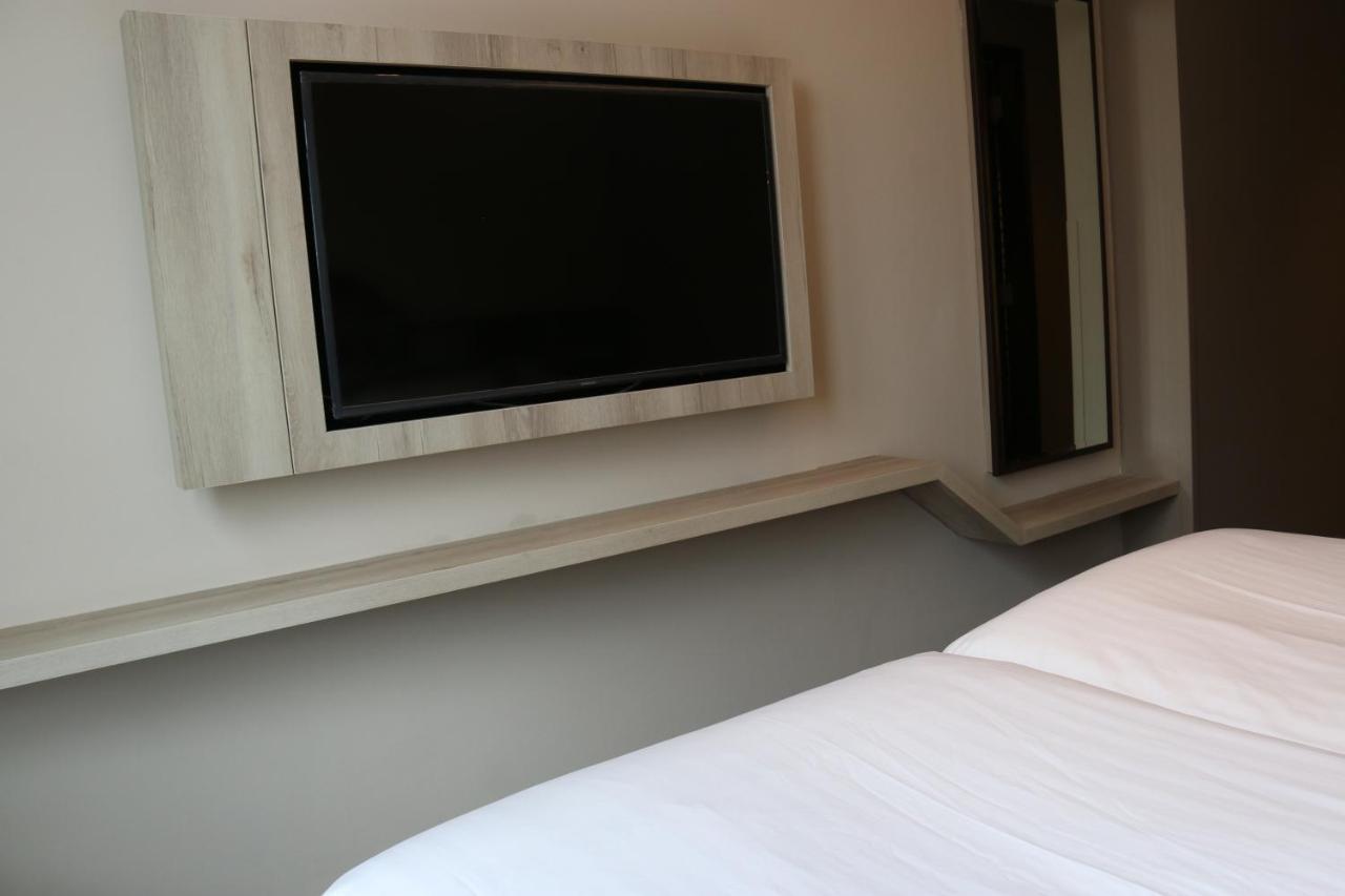 Aqueen Prestige Hotel Lavender Singapur Exterior foto